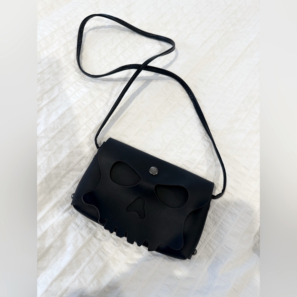 Skull Crossbody Bag Halloween season